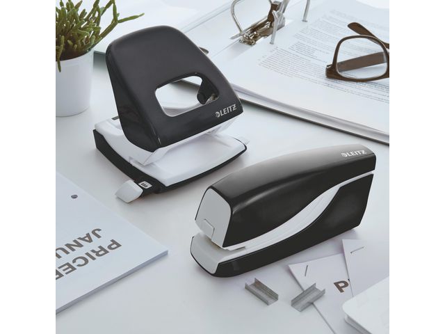 Häftapparat LEITZ WOW 5566 svart